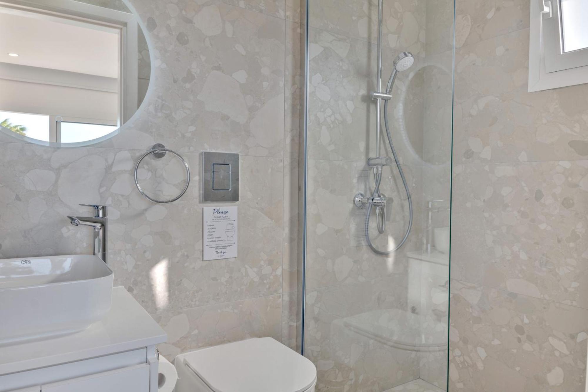 Phaedrus Living: Seaview Luxury Flat Limnaria 150 Apartman Paphos Kültér fotó